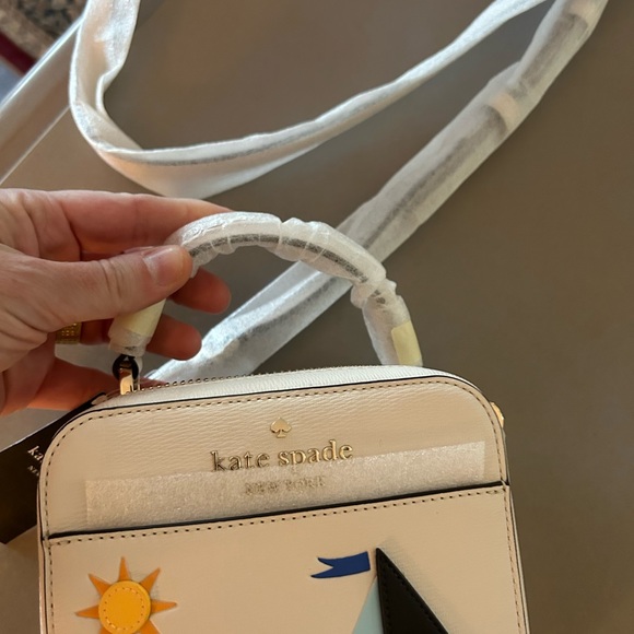 New Kate Spade Summer Tote - Picture 3 of 6